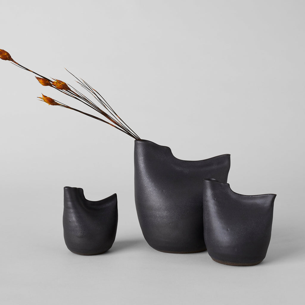 Bird Vase, Black
